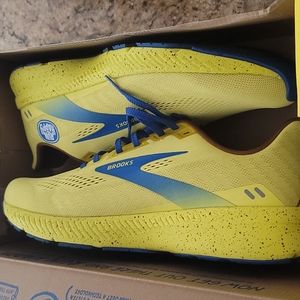 Brooks Lauch 8 Mens Size 12